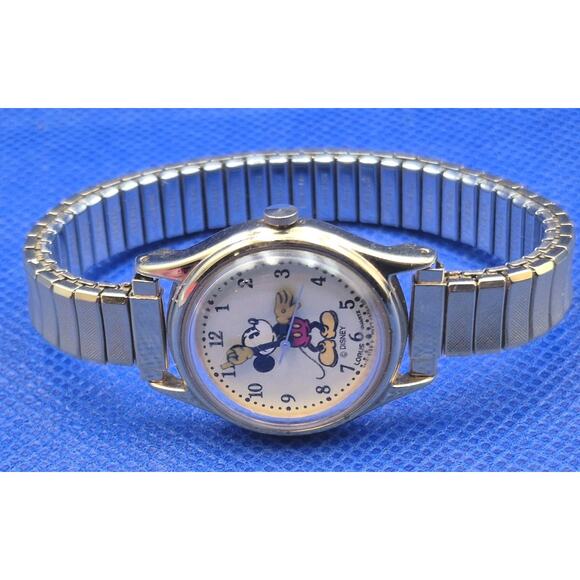 Vtg Disney Lorus Quartz MICKEY MOUSE Ladies Watch 6" Goldtone Band w/New Battery - Picture 2 of 11